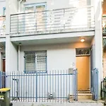 Chic Abode In Trendiest Suburb