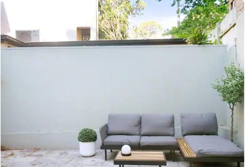 Chic Abode In Trendiest Suburb *
